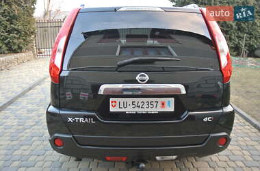 Позашляховик / Кросовер Nissan X-Trail 2014 в Чернівцях