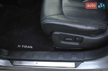 Позашляховик / Кросовер Nissan X-Trail 2013 в 