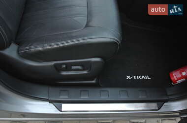 Позашляховик / Кросовер Nissan X-Trail 2013 в 