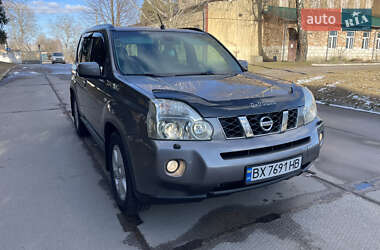 Внедорожник / Кроссовер Nissan X-Trail 2008 в Остроге