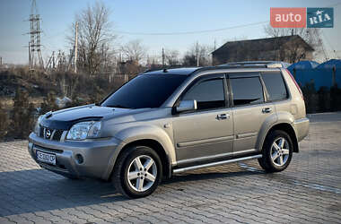 Внедорожник / Кроссовер Nissan X-Trail 2005 в Новоднестровске