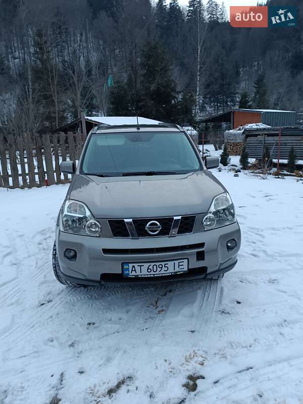 Внедорожник / Кроссовер Nissan X-Trail 2008 в 