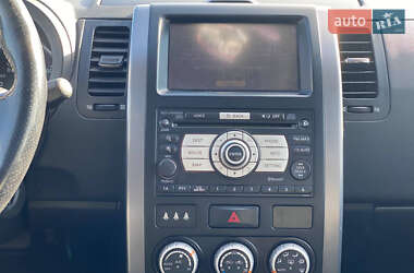 Позашляховик / Кросовер Nissan X-Trail 2009 в 