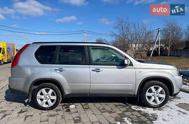 Позашляховик / Кросовер Nissan X-Trail 2009 в 