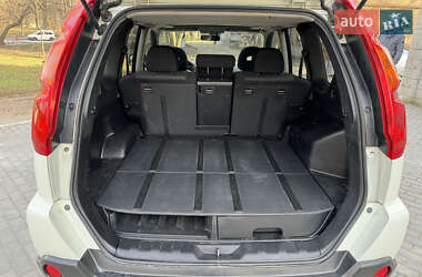 Позашляховик / Кросовер Nissan X-Trail 2008 в 