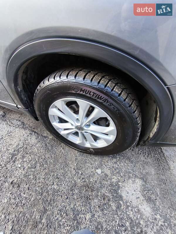 Позашляховик / Кросовер Nissan X-Trail 2016 в Полтаві