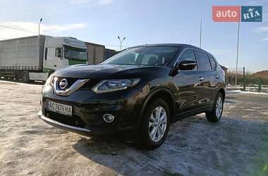 Внедорожник / Кроссовер Nissan X-Trail 2017 в Ивано-Франковске