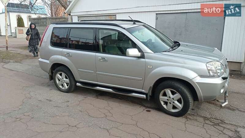 Позашляховик / Кросовер Nissan X-Trail 2006 в Чернігові