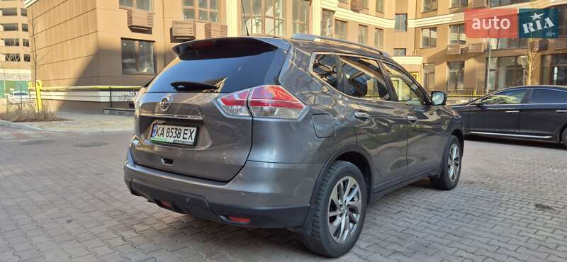 Внедорожник / Кроссовер Nissan X-Trail 2017 в Софиевской Борщаговке