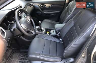 Внедорожник / Кроссовер Nissan X-Trail 2015 в 
