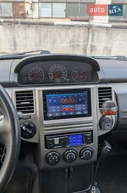 Внедорожник / Кроссовер Nissan X-Trail 2006 в Киеве