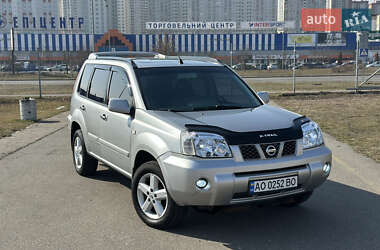 Позашляховик / Кросовер Nissan X-Trail 2004 в Києві