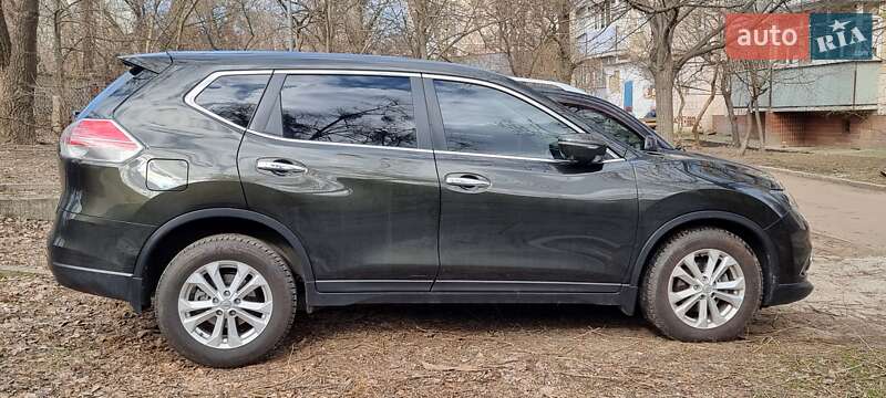 Внедорожник / Кроссовер Nissan X-Trail 2017 в Киеве