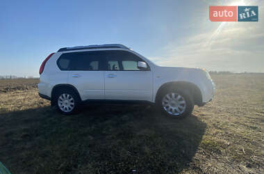 Позашляховик / Кросовер Nissan X-Trail 2012 в 