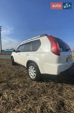 Позашляховик / Кросовер Nissan X-Trail 2012 в 