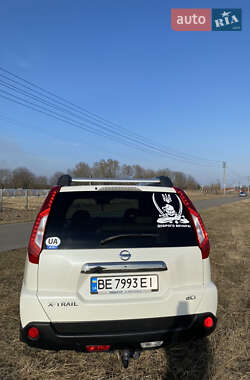 Позашляховик / Кросовер Nissan X-Trail 2012 в 
