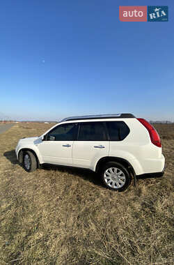 Позашляховик / Кросовер Nissan X-Trail 2012 в 