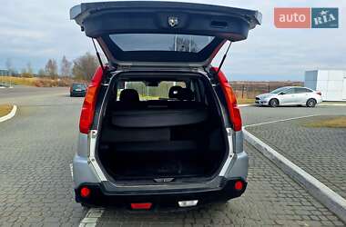 Позашляховик / Кросовер Nissan X-Trail 2007 в 