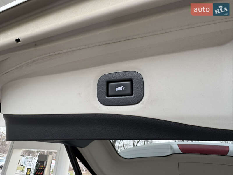 Позашляховик / Кросовер Nissan X-Trail 2017 в Дніпрі