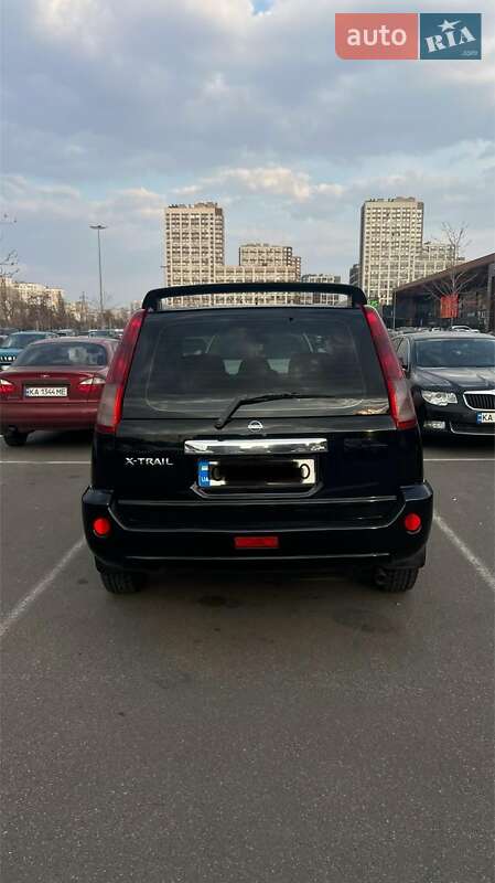 Внедорожник / Кроссовер Nissan X-Trail 2005 в Киеве