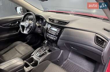 Позашляховик / Кросовер Nissan X-Trail 2018 в 