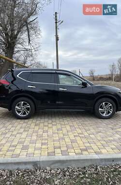 Внедорожник / Кроссовер Nissan X-Trail 2019 в 