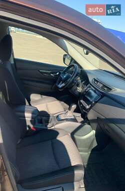 Позашляховик / Кросовер Nissan X-Trail 2020 в 