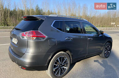 Внедорожник / Кроссовер Nissan X-Trail 2016 в 