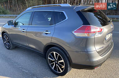 Внедорожник / Кроссовер Nissan X-Trail 2016 в 