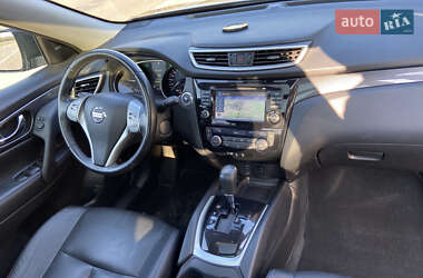 Внедорожник / Кроссовер Nissan X-Trail 2016 в 
