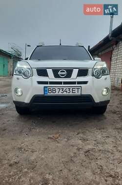 Внедорожник / Кроссовер Nissan X-Trail 2012 в 