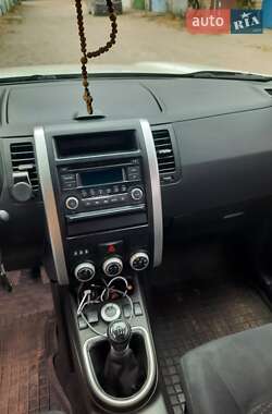 Внедорожник / Кроссовер Nissan X-Trail 2012 в 
