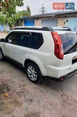 Внедорожник / Кроссовер Nissan X-Trail 2012 в 