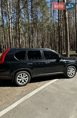 Внедорожник / Кроссовер Nissan X-Trail 2010 в 
