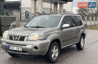 Внедорожник / Кроссовер Nissan X-Trail 2005 в Калуше