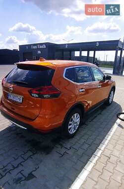 Позашляховик / Кросовер Nissan X-Trail 2018 в 