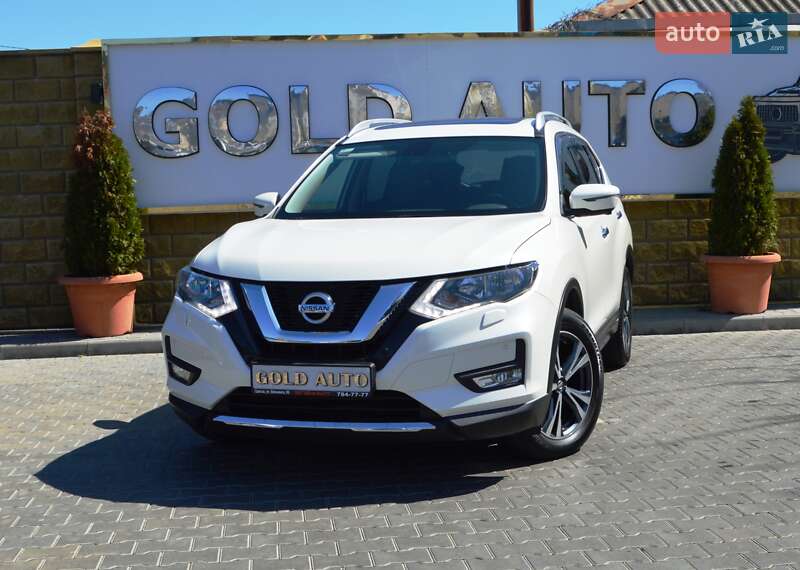 Внедорожник / Кроссовер Nissan X-Trail 2017 в Одессе