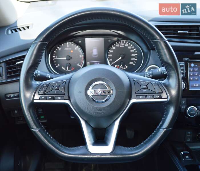 Внедорожник / Кроссовер Nissan X-Trail 2017 в Одессе