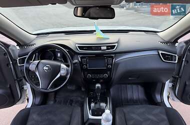 Внедорожник / Кроссовер Nissan X-Trail 2015 в 