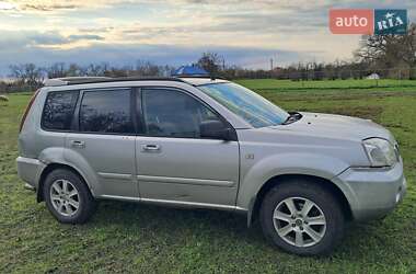 Позашляховик / Кросовер Nissan X-Trail 2004 в 