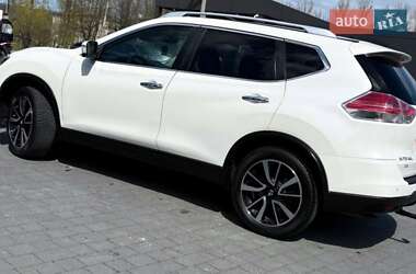 Внедорожник / Кроссовер Nissan X-Trail 2016 в 