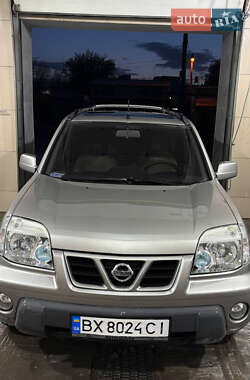 Позашляховик / Кросовер Nissan X-Trail 2003 в 
