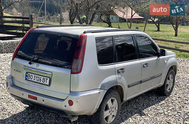 Внедорожник / Кроссовер Nissan X-Trail 2004 в 