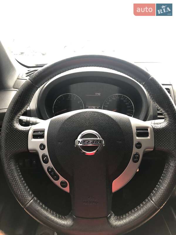 Позашляховик / Кросовер Nissan X-Trail 2012 в Тернополі