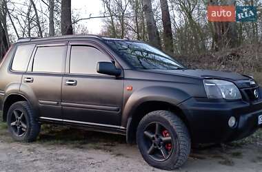 Внедорожник / Кроссовер Nissan X-Trail 2002 в Черновцах