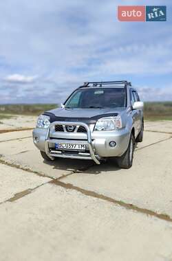 Внедорожник / Кроссовер Nissan X-Trail 2004 в 