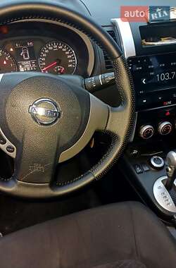 Позашляховик / Кросовер Nissan X-Trail 2010 в 
