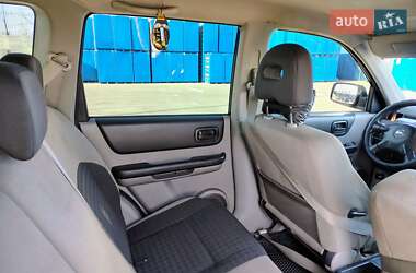 Внедорожник / Кроссовер Nissan X-Trail 2004 в 