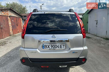Внедорожник / Кроссовер Nissan X-Trail 2010 в 