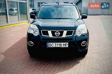 Внедорожник / Кроссовер Nissan X-Trail 2011 в 